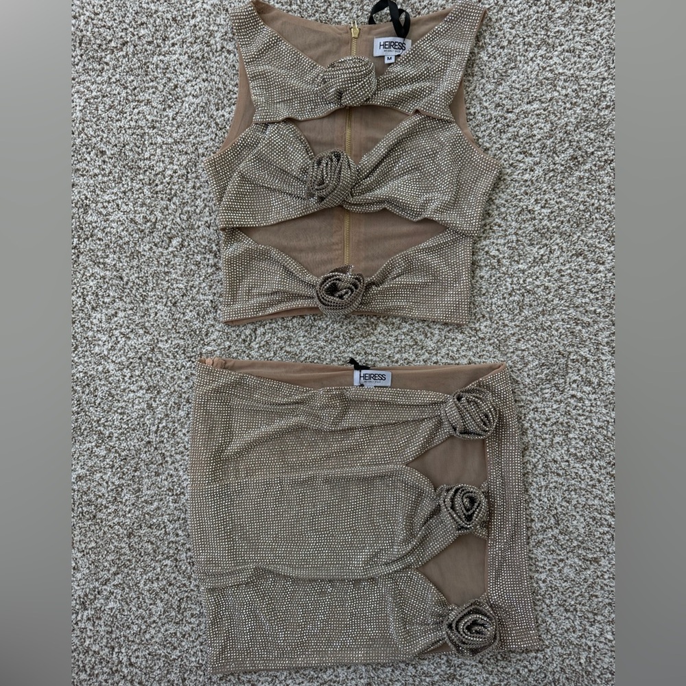 Heiress Beverly Hills set size medium with tags never worn